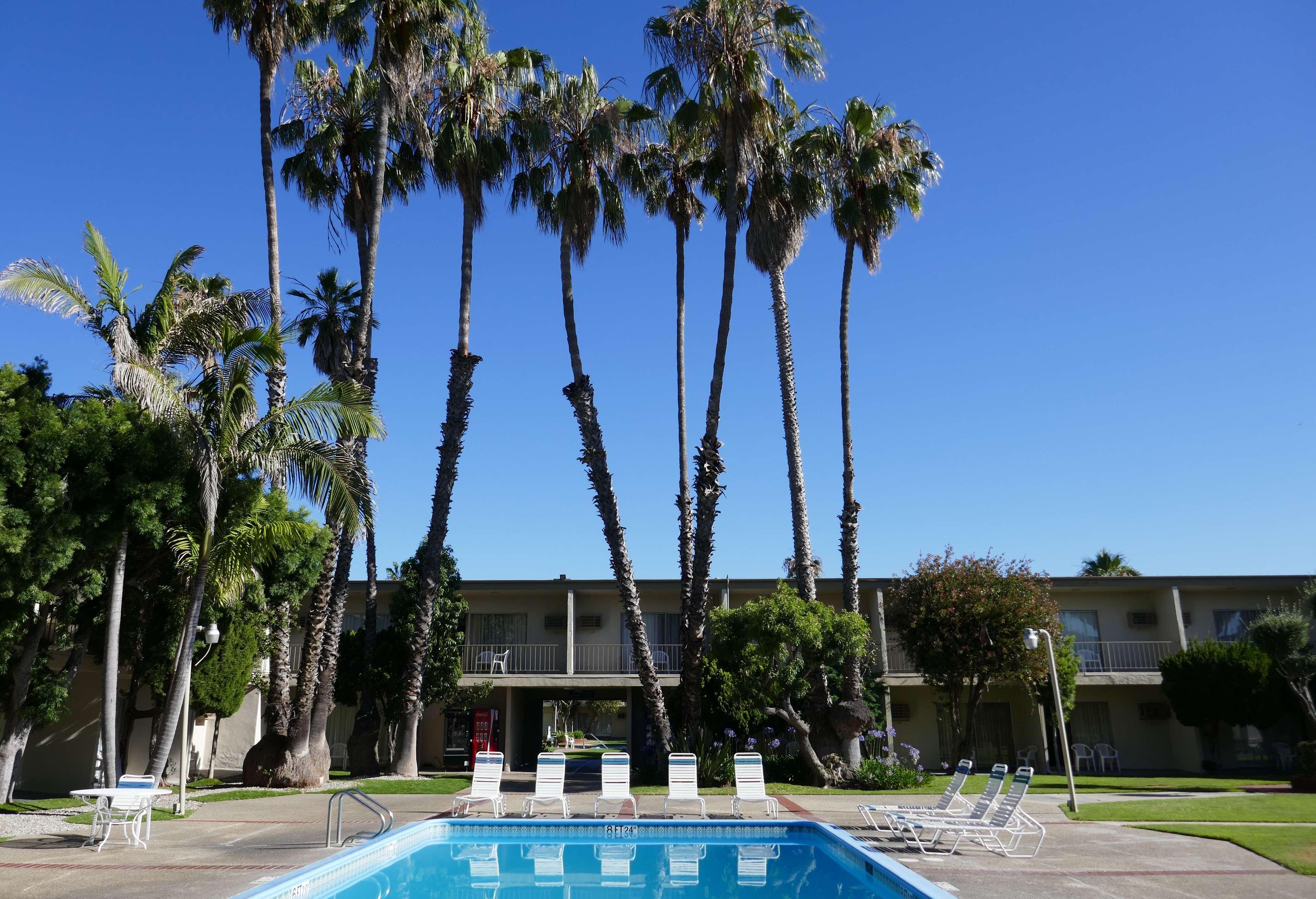 Best Western Golden Sails Hotel Long Beach Buitenkant foto